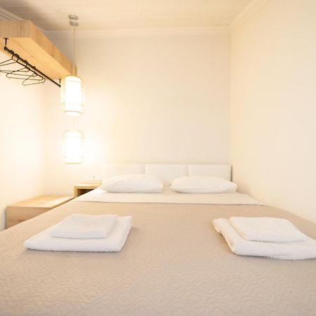 Mystery Suites And Apartments Néoi Póroi Eksteriør bilde
